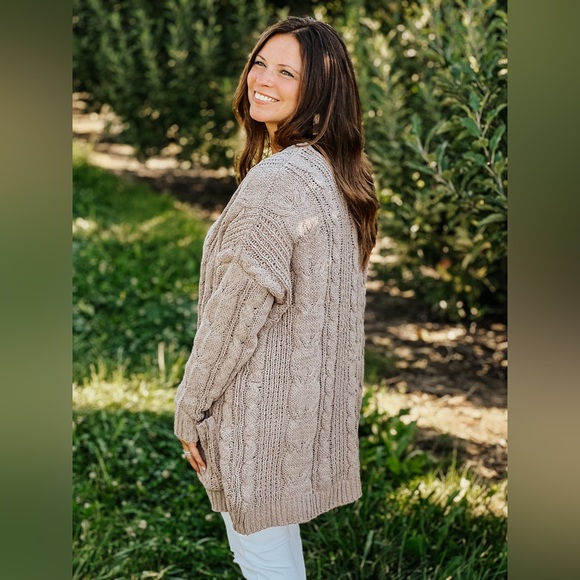 Love Tree Cable Soft Knit Cardigan Tan size small - Picture 8 of 16
